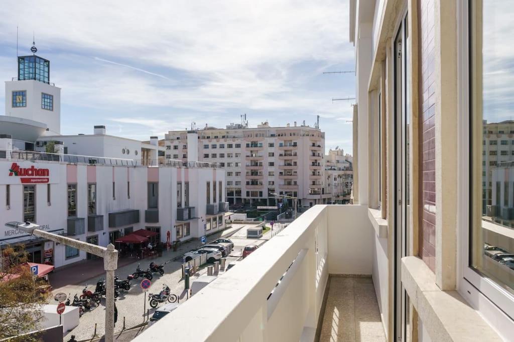 Modern & Bright - Faro Mercado Apt 22 מראה חיצוני תמונה