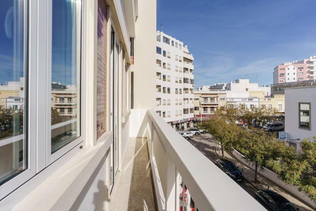 Modern & Bright - Faro Mercado Apt 22 מראה חיצוני תמונה
