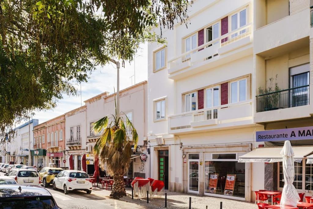 Modern & Bright - Faro Mercado Apt 22 מראה חיצוני תמונה